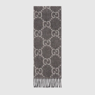 Жаккардовый вязаный шарф Gucci GG